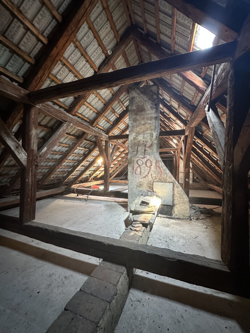 Großzügiges Haus mit Potenzial in guter Lage von Furth bei Göttweig