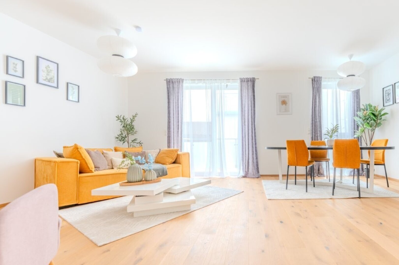 Moderne Eigentumswohnung mit Balkon