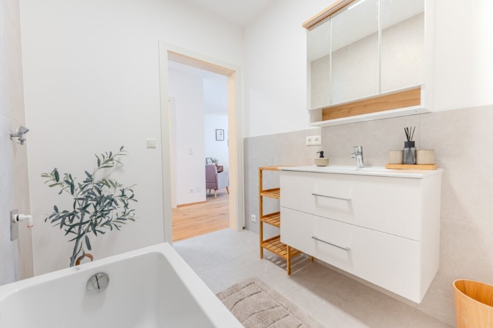 Moderne Eigentumswohnung mit Balkon