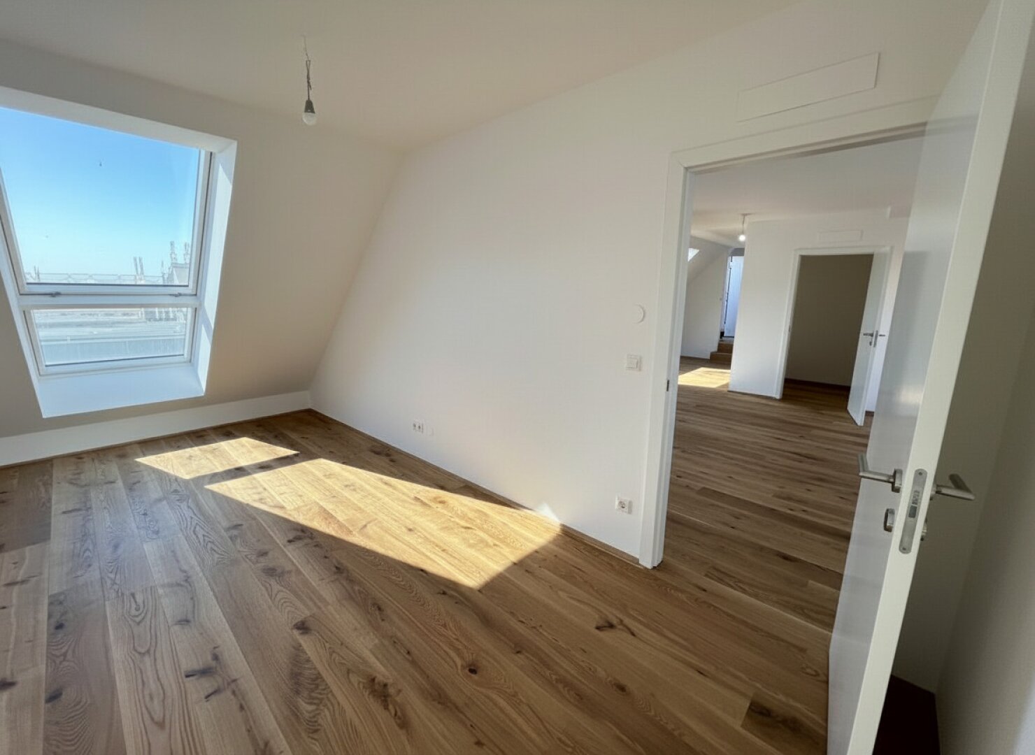 die weiteren Zimmer