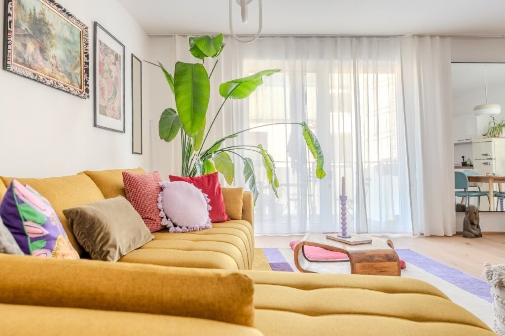Stilvolle Neubauwohnung mit Balkon in schöner Wohnlage