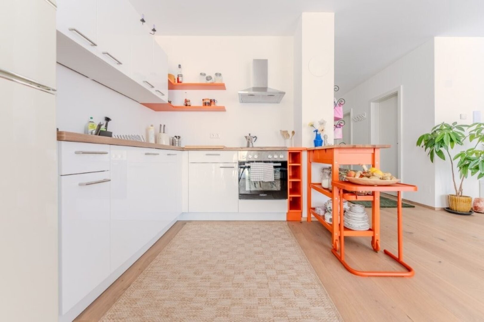 Stilvolle Neubauwohnung mit Balkon in schöner Wohnlage