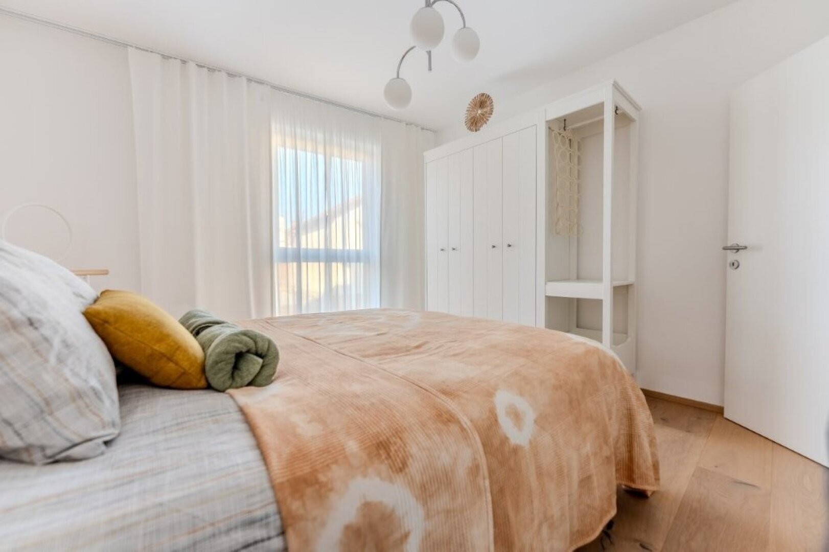Stilvolle Neubauwohnung mit Balkon in schöner Wohnlage