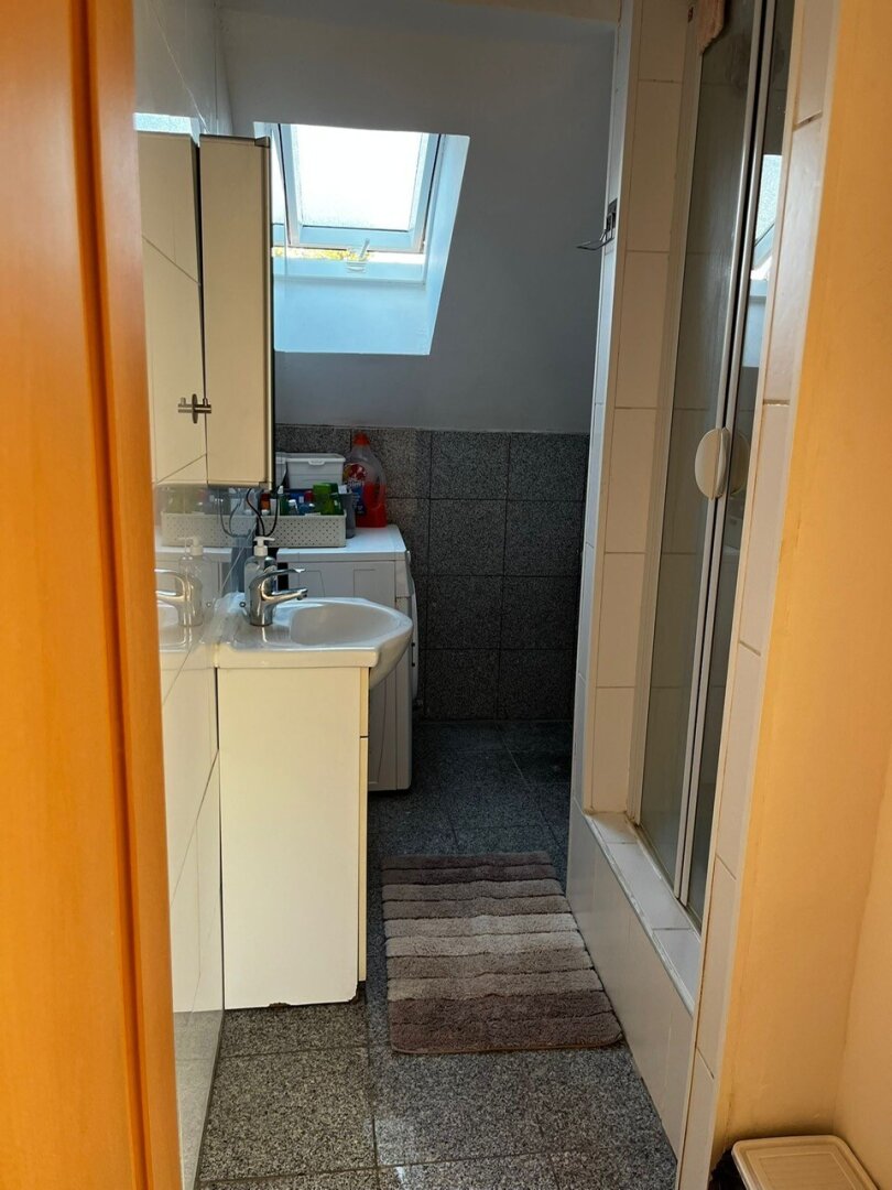 Mehrfamilienhaus mit 4 Wohnungen in verschiedenen Größen.
