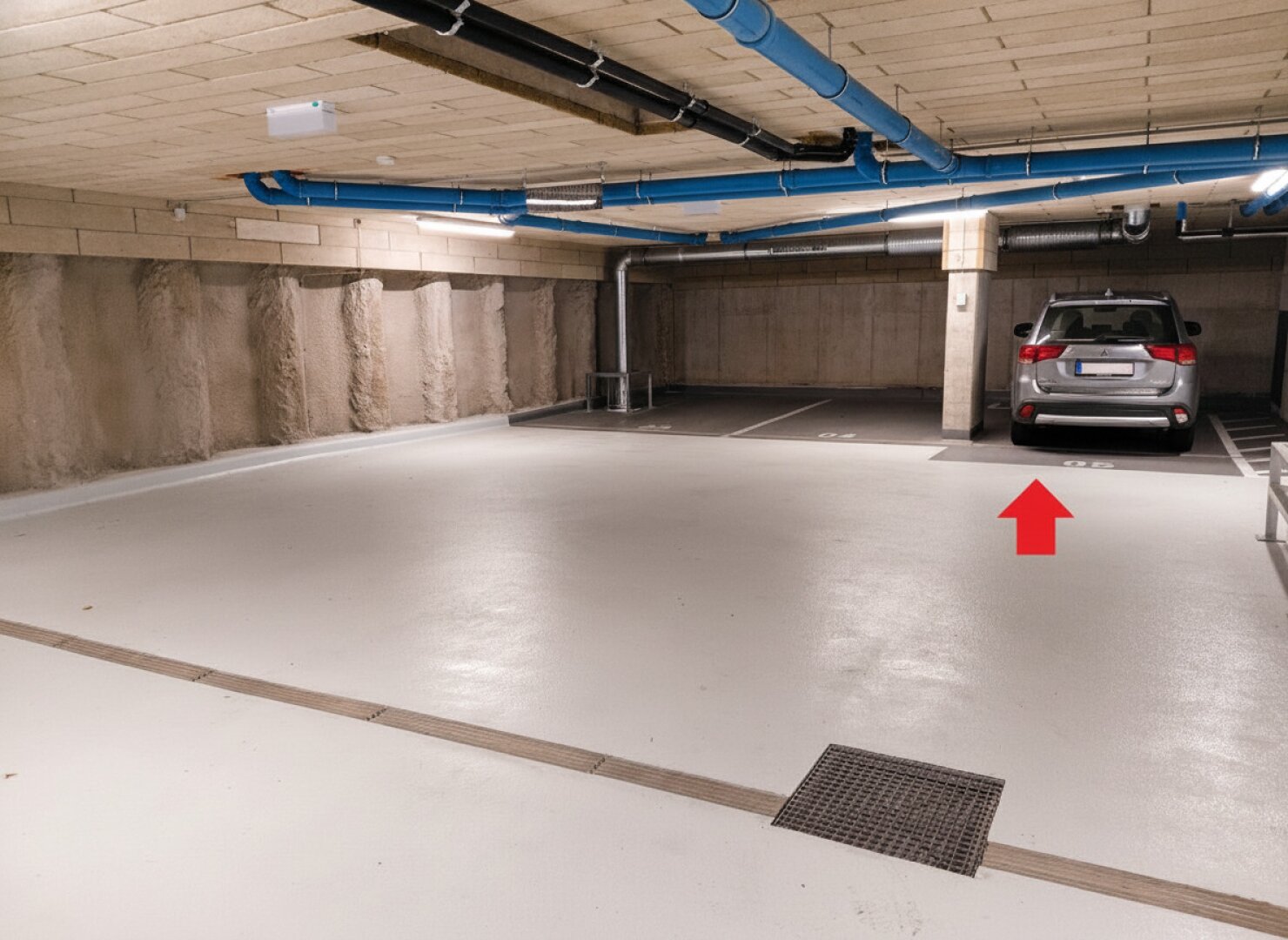 Büro bzw. Praxis mit Garagenplatz