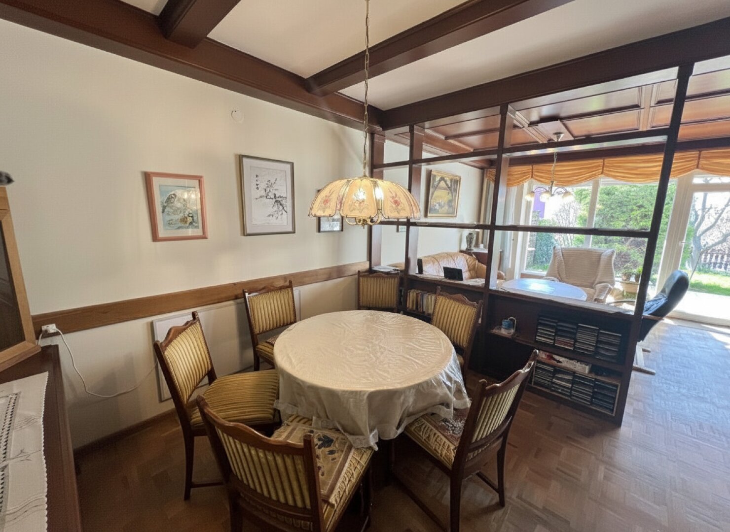 Reihenhausähnliche Wohnung mit Garten, Terrasse und Garage in Mistelbach