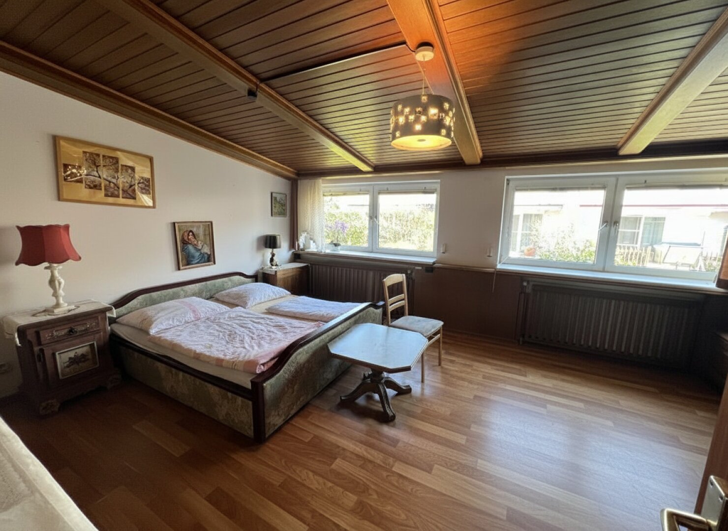 Reihenhausähnliche Wohnung mit Garten, Terrasse und Garage in Mistelbach
