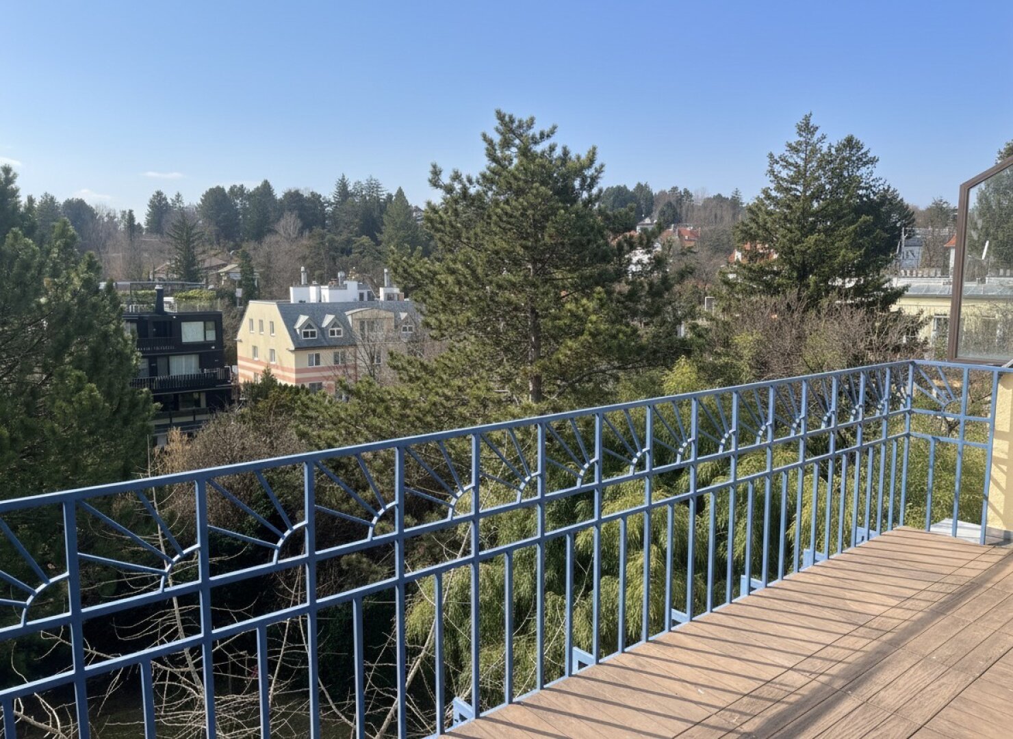 Exklusive Terrassenwohnung in begehrter Grinzinger Lage