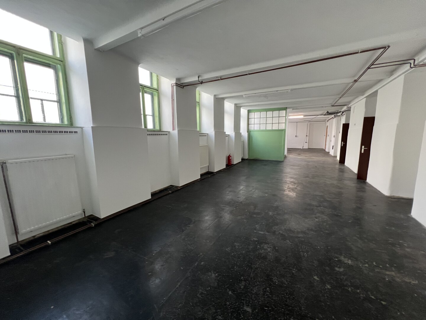 schöne Halle mit Gussasphalt