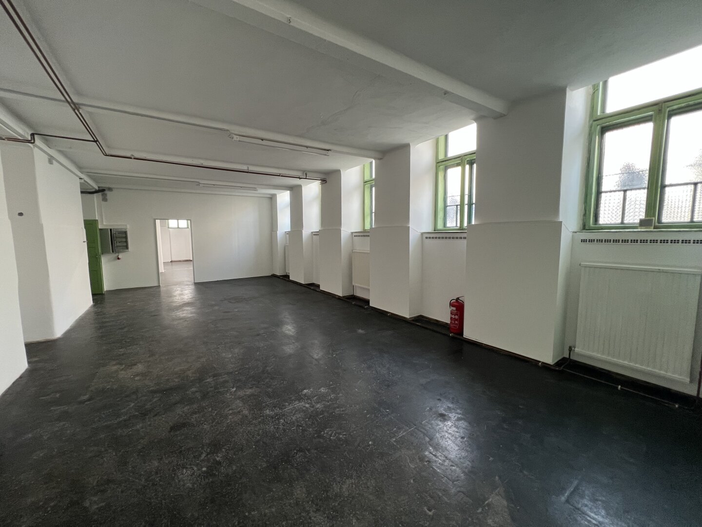 schöne Halle mit Gussasphalt