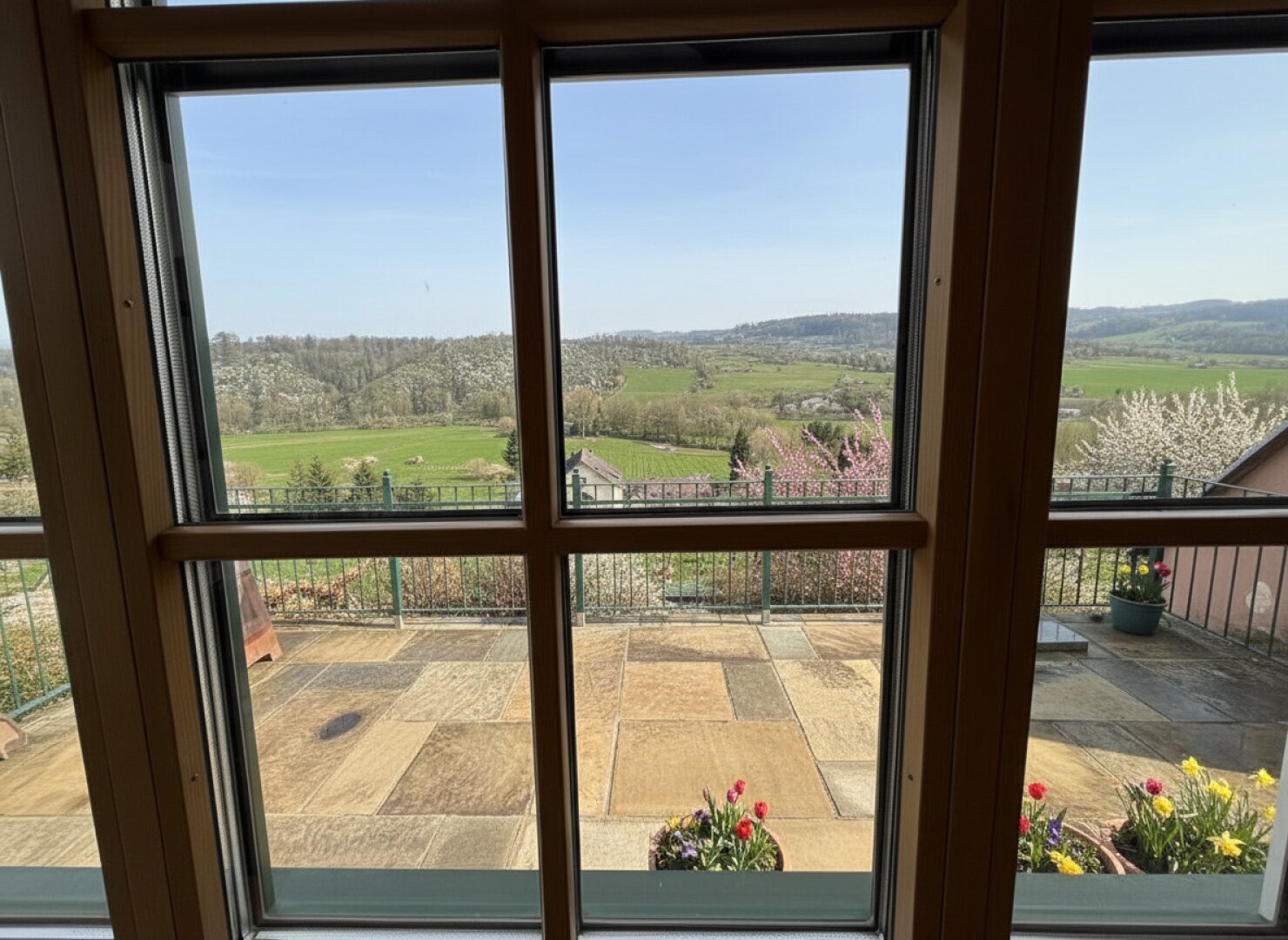 Ausblick von West-Terrasse und Wintergarten