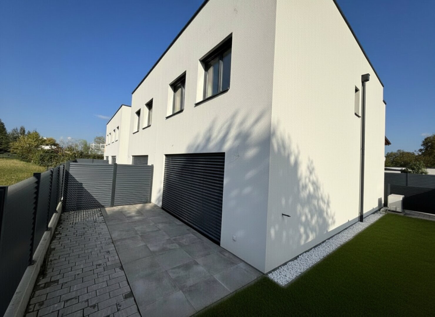 Garten / KI-generierter Gestaltungsvorschlag (Möblierung nicht enthalten)