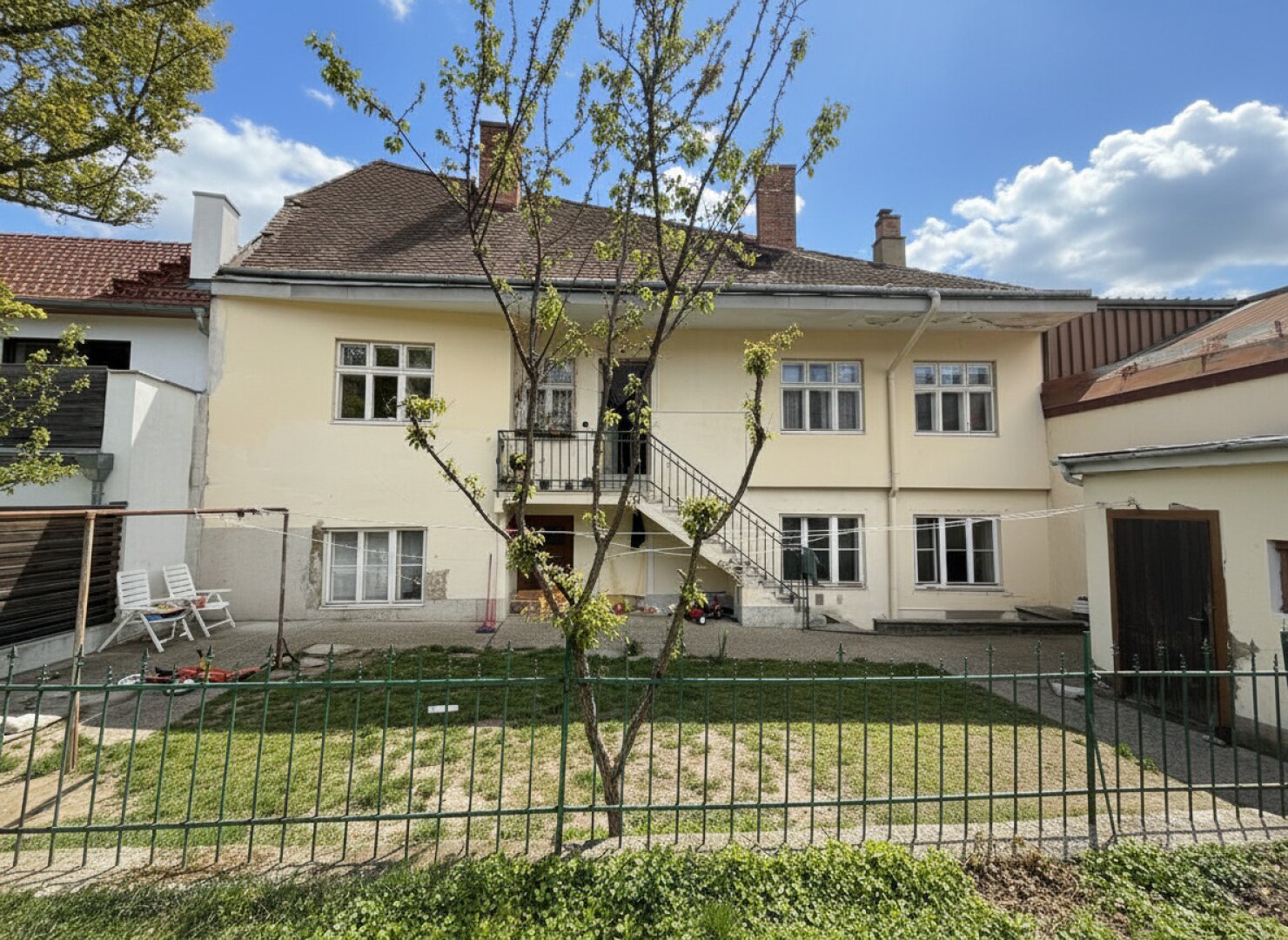Rückansicht Bestandshaus