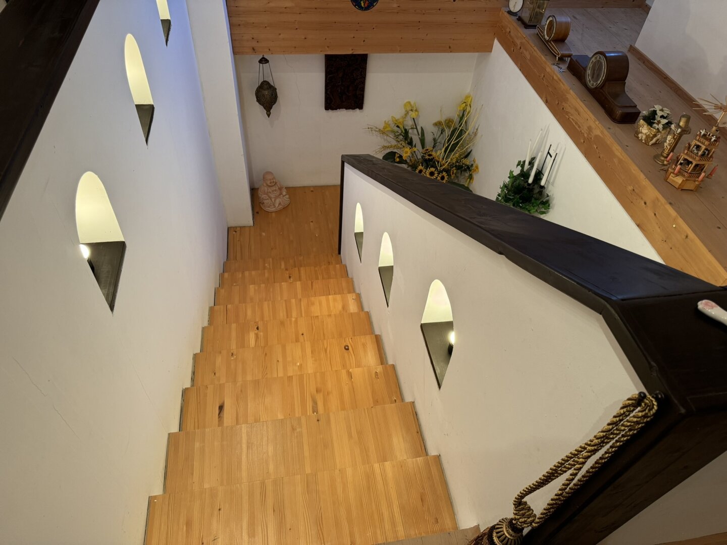 Einzigartiges repräsentatives Wohnhaus mit großer Bau- und landwirtschaftlicher Fläche