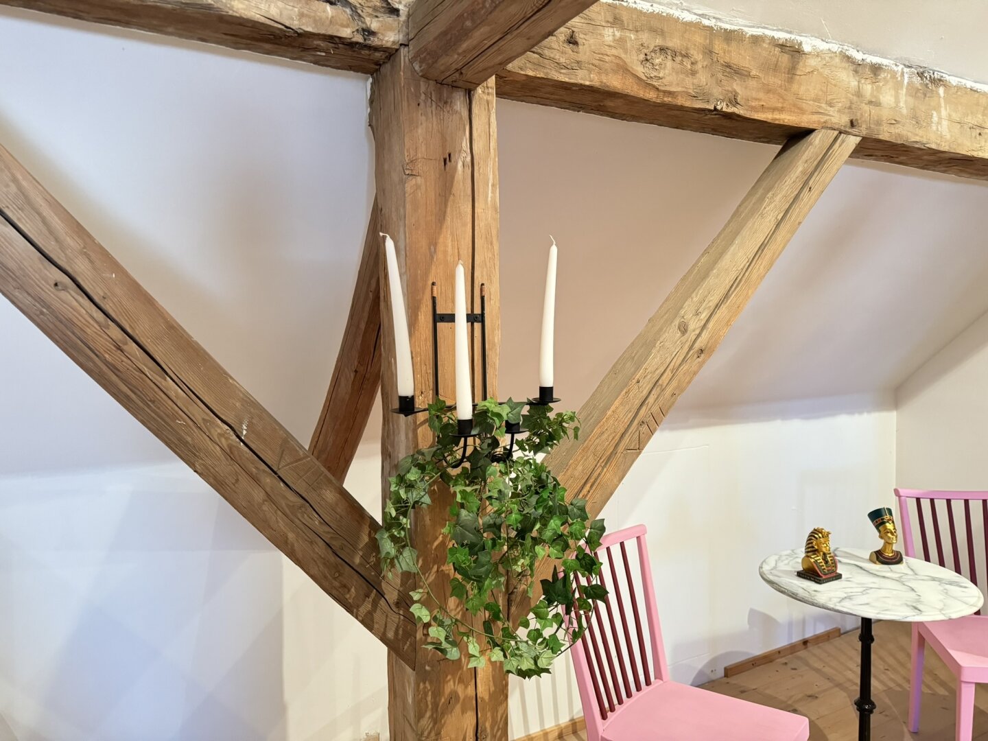 Einzigartiges repräsentatives Wohnhaus mit großer Bau- und landwirtschaftlicher Fläche
