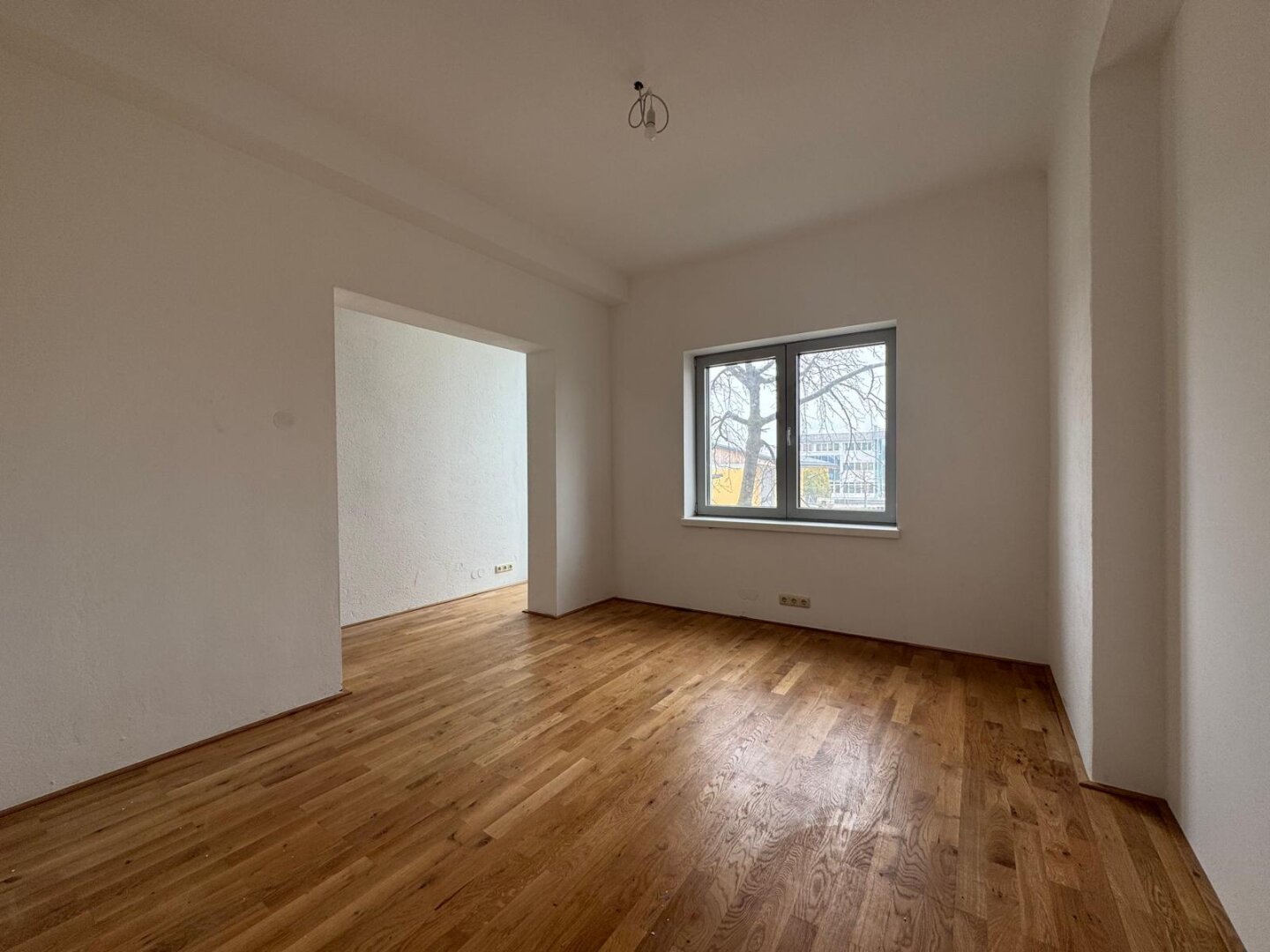 Erstbezug Büro/Praxis 1OG in Top Lage - 113m² Ideal für Ihr Business!