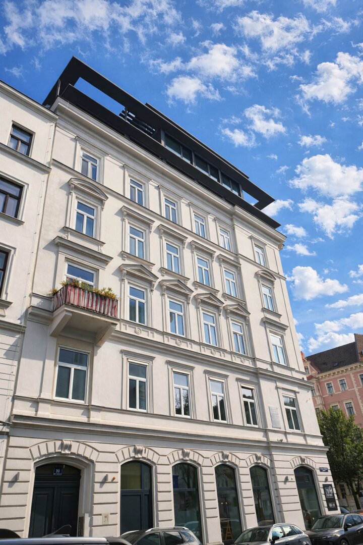 Urbaner Luxus über den Dächern Wiens – Exklusive Dachgeschossresidenz