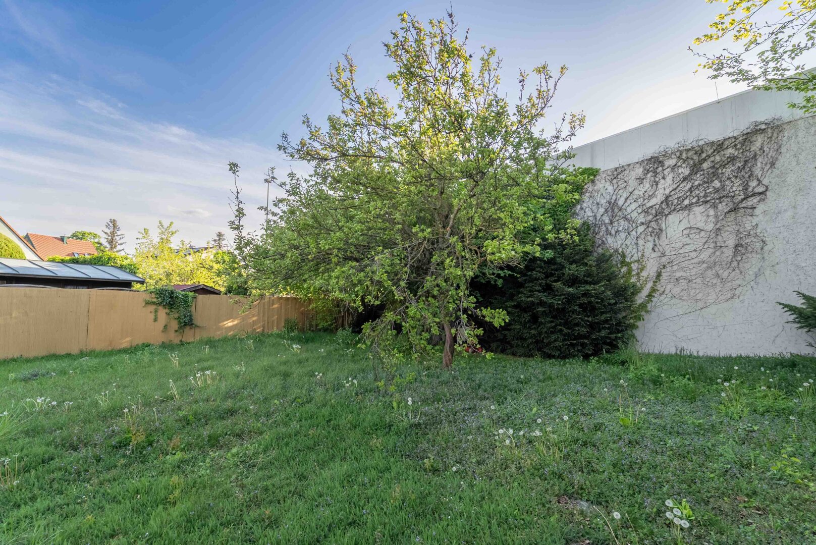 ++NEU++ Exklusives Entwicklungsprojekt -  Ausbau- & Neubaupotenzial auf ca. 911 m² Grundstück! Top Lage