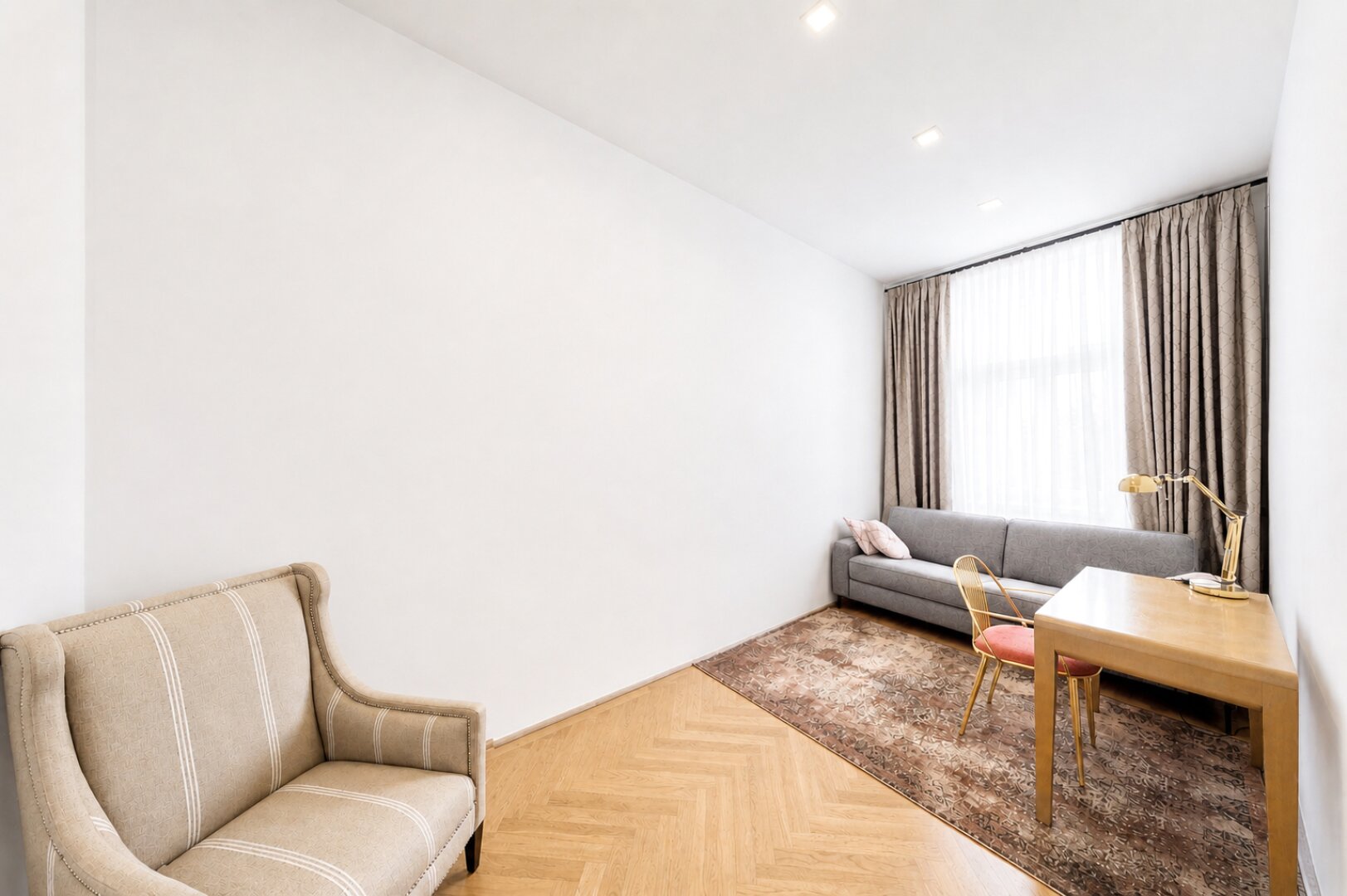 Exklusive Altbau-Eigentumswohnung in Toplage des 7. Bezirks
