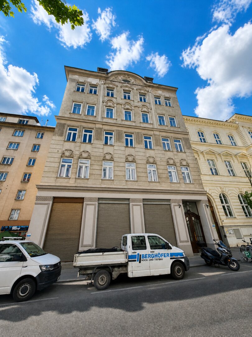 Exklusive Altbau-Eigentumswohnung in Toplage des 7. Bezirks