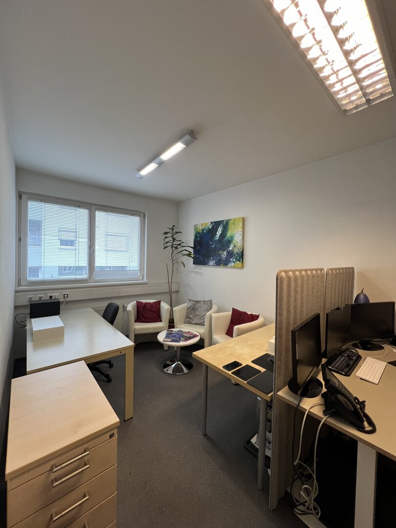 Kompakte Büroräumlichkeit in zentraler und verkehrsgünstiger Lage