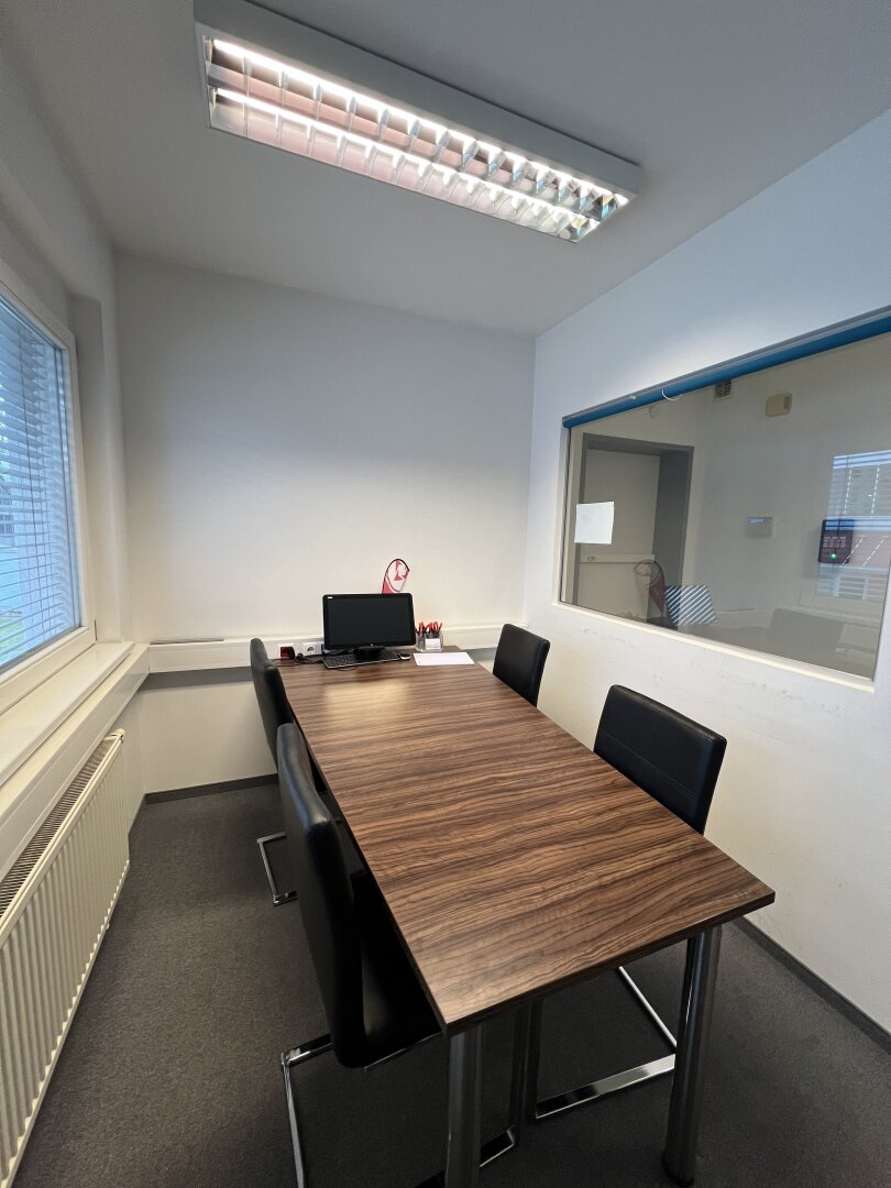 Kompakte Büroräumlichkeit in zentraler und verkehrsgünstiger Lage