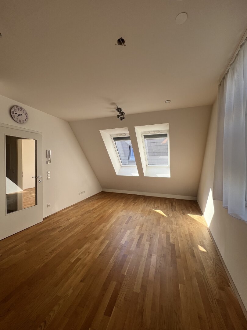 Schöne 2 Zimmerwohnung in zentraler Lage