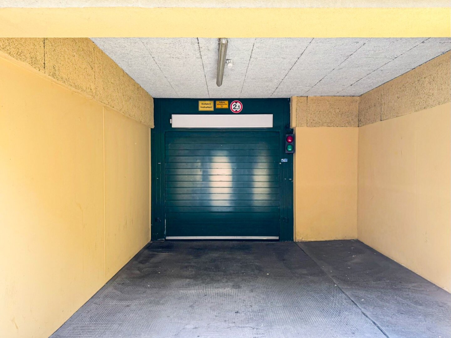HARDTGASSE - GARAGENSTELLPLATZ (DUPLEX-STELLPLATZ) / NÄHE U4, U6 SPITTELAU