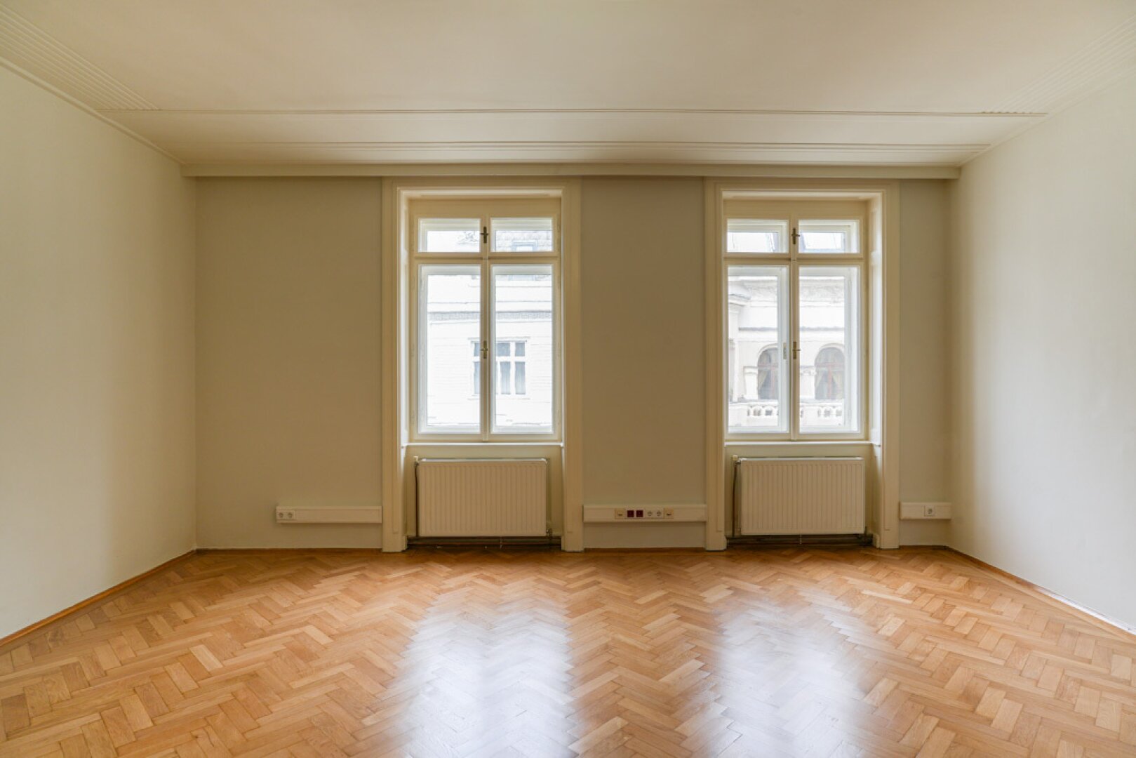Büro 4 (O)