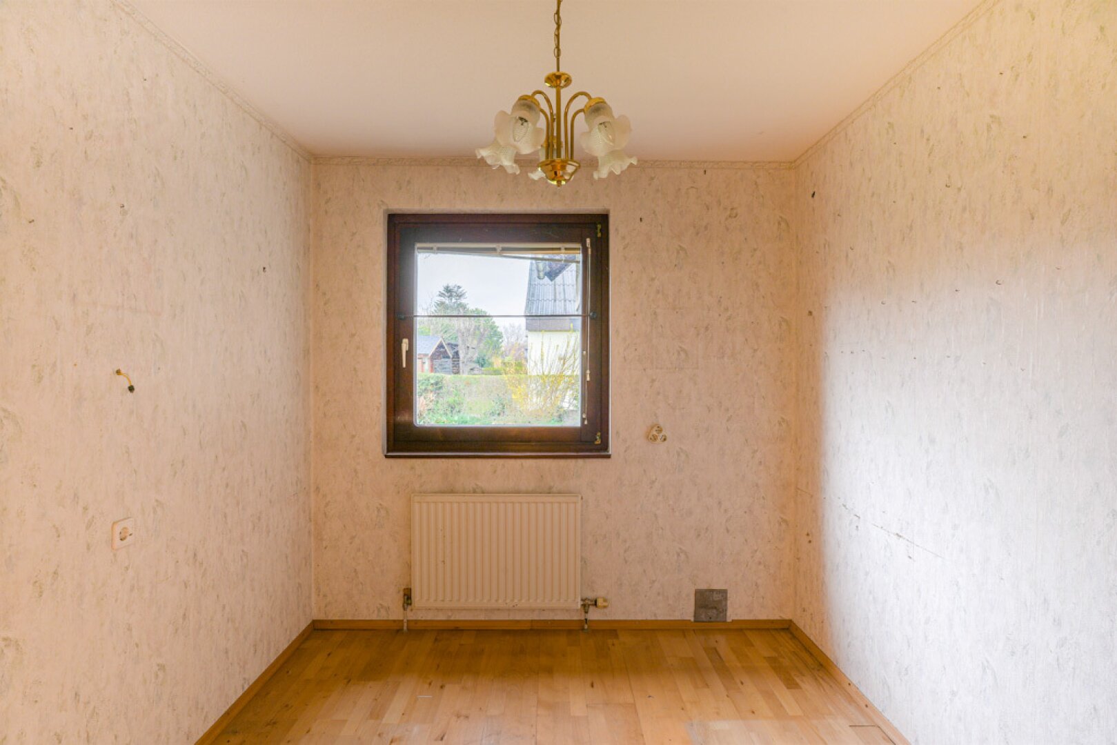 Schlafzimmer (N) UG.