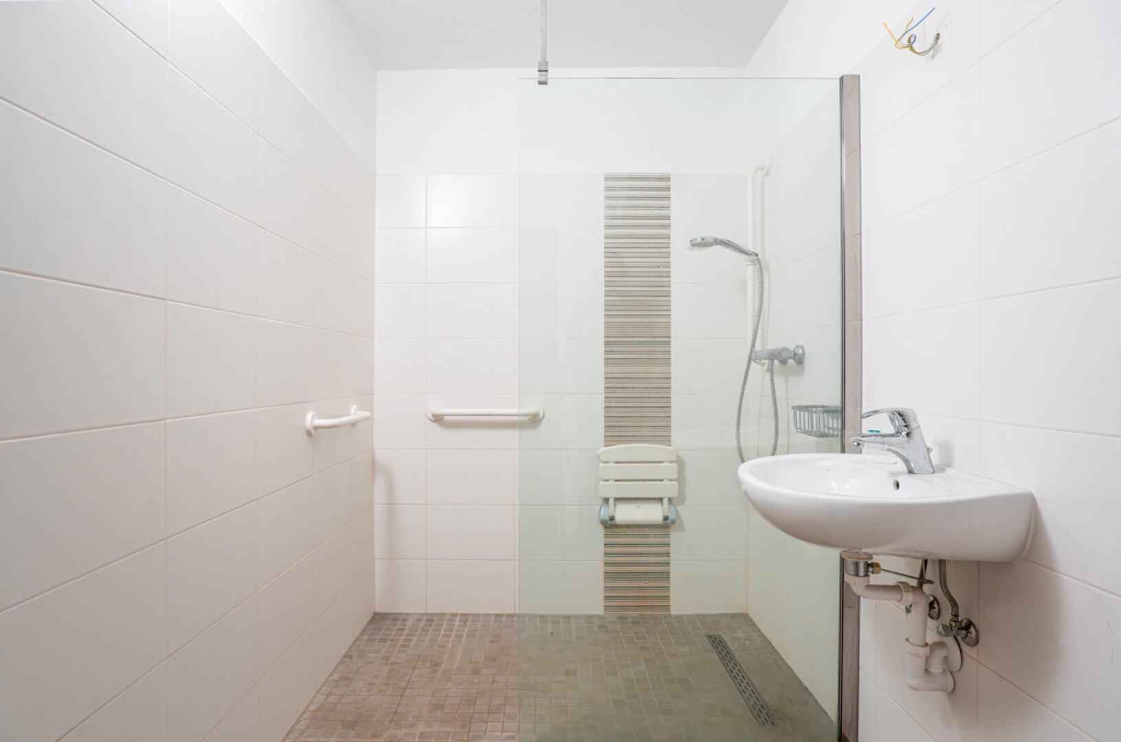 Badezimmer UG.
