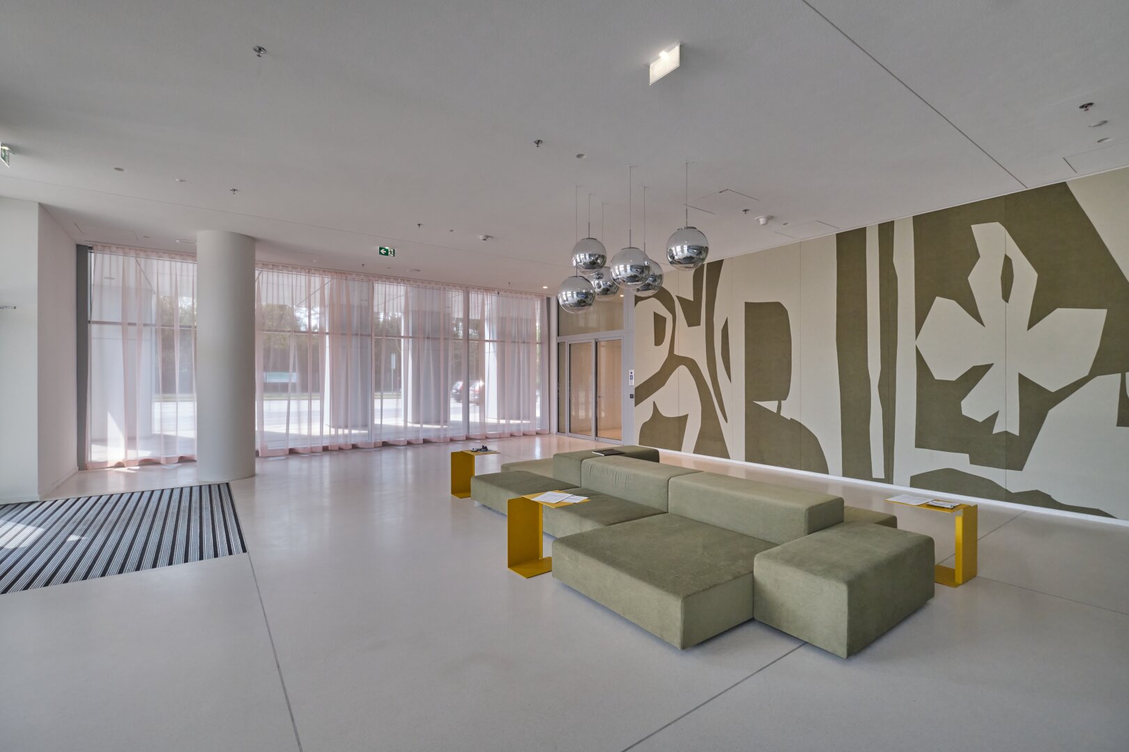 Neubau Erstbezug - mit umfassendem Blick aus dem 25. Stock