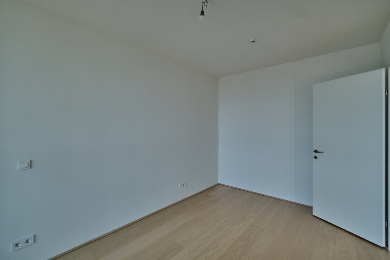 Neubau Erstbezug - mit umfassendem Blick aus dem 25. Stock