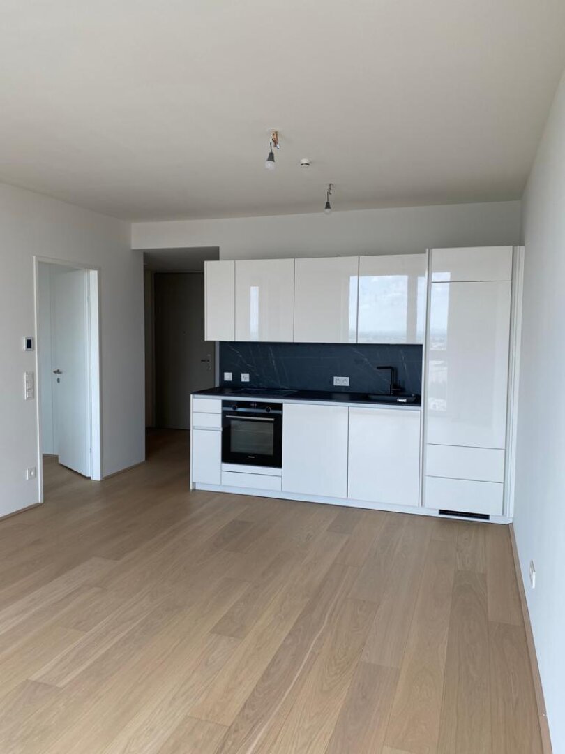 Neubau Erstbezug - mit umfassendem Blick aus dem 25. Stock