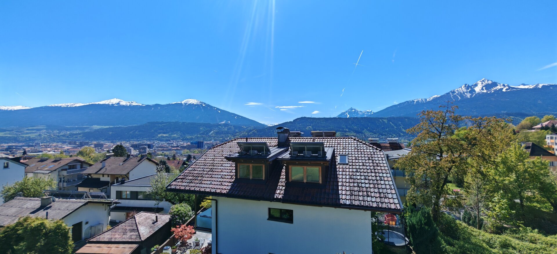 Ruhige, sonnige Aussichtslage in Hötting – stilvoll sanierte 3-Zimmer-Wohnung mit 2 Balkonen #10453