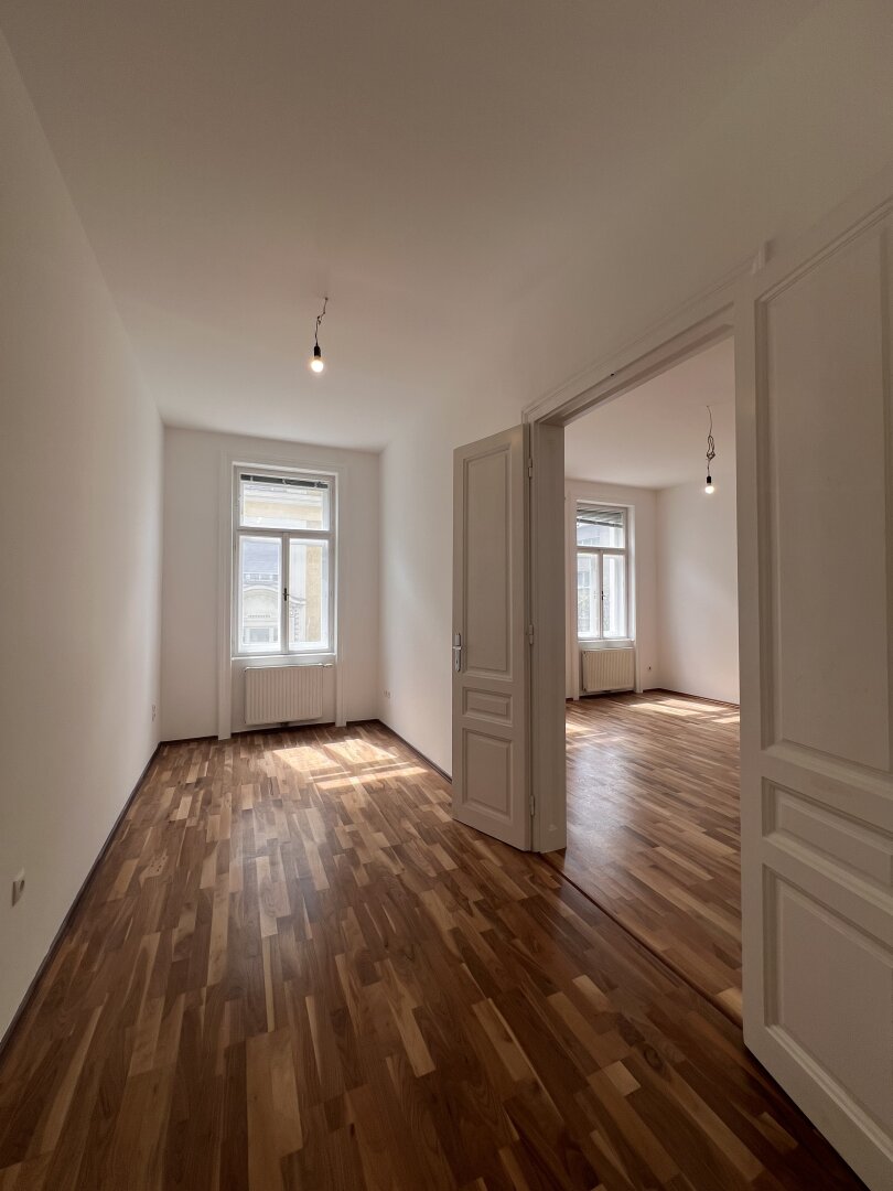Charmante Altbauwohnung mit 3 Zimmern und Kabinett