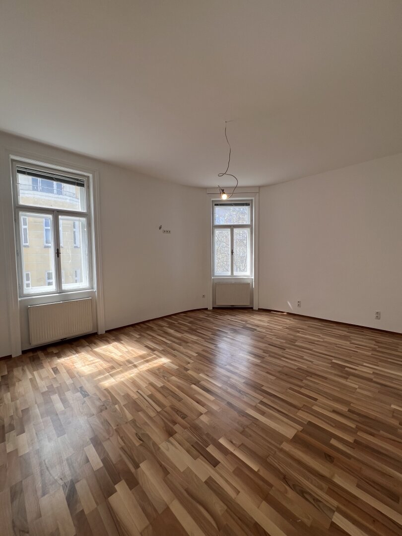 Charmante Altbauwohnung mit 3 Zimmern und Kabinett