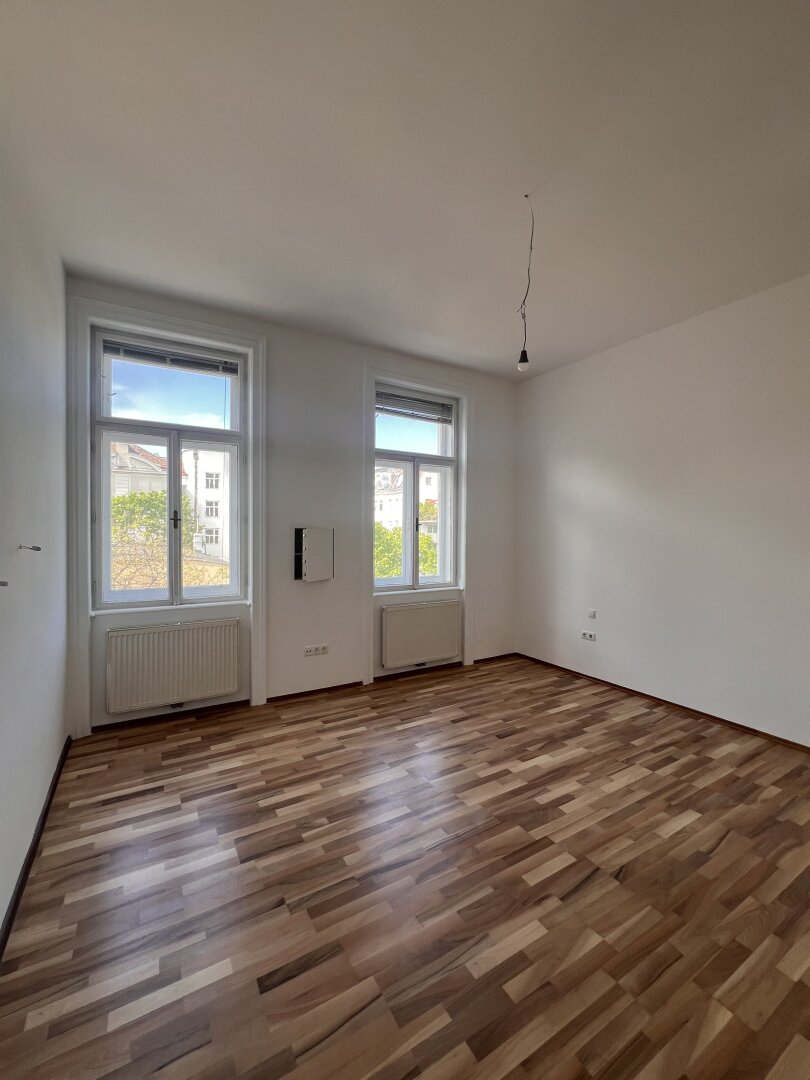 Charmante Altbauwohnung mit 3 Zimmern und Kabinett