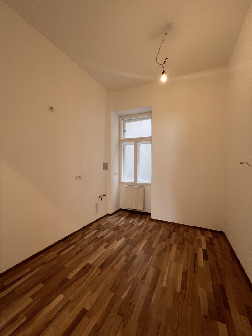 Charmante Altbauwohnung mit 3 Zimmern und Kabinett