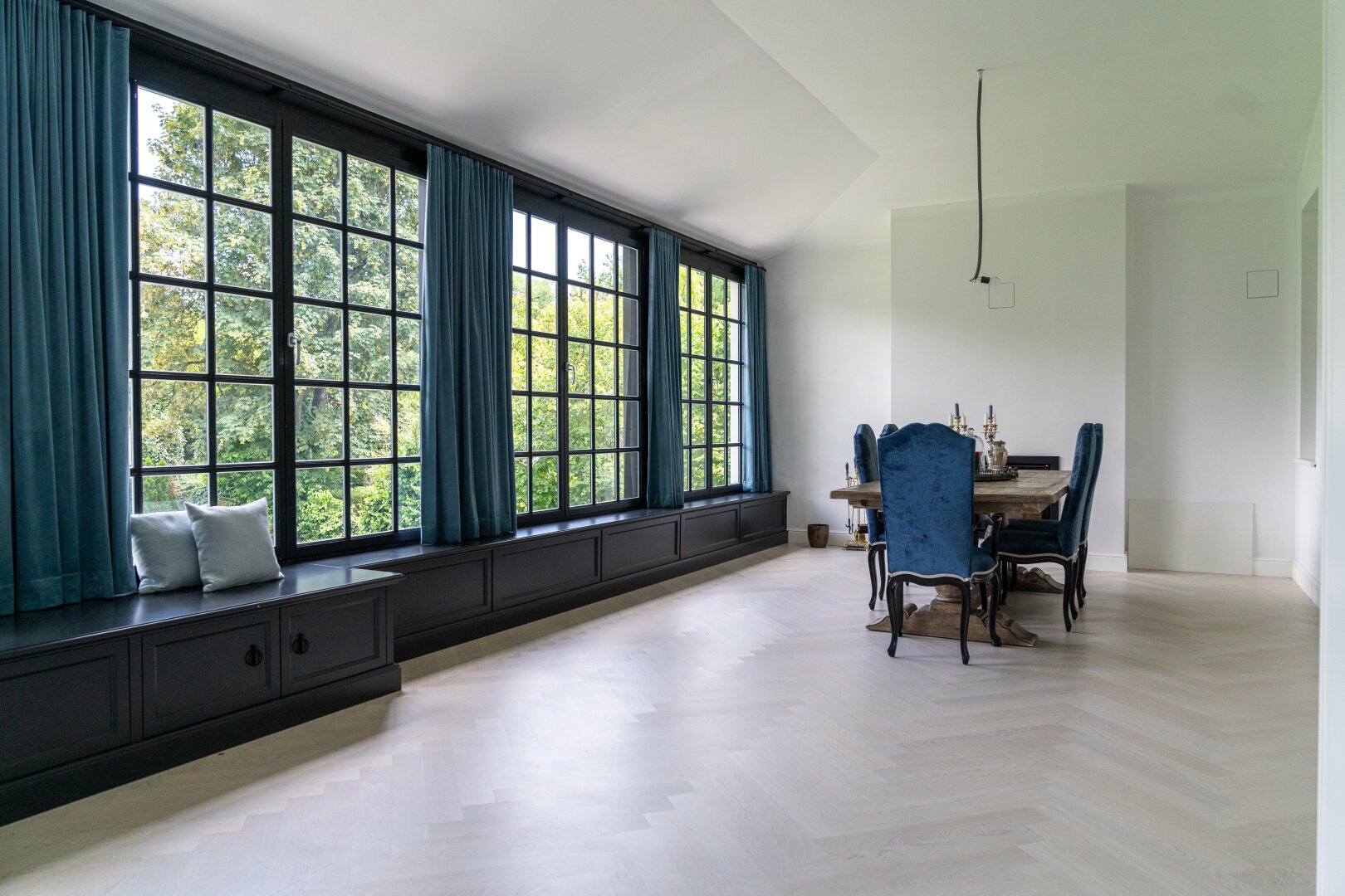 Behutsam renovierte Altbauvilla in Grünruhelage in Graz-Mariatrost