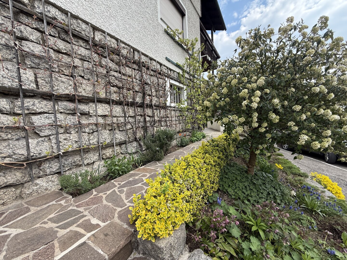 Zweifamilienhaus nahe Linz mit Blick Richtung Schloss Steyregg