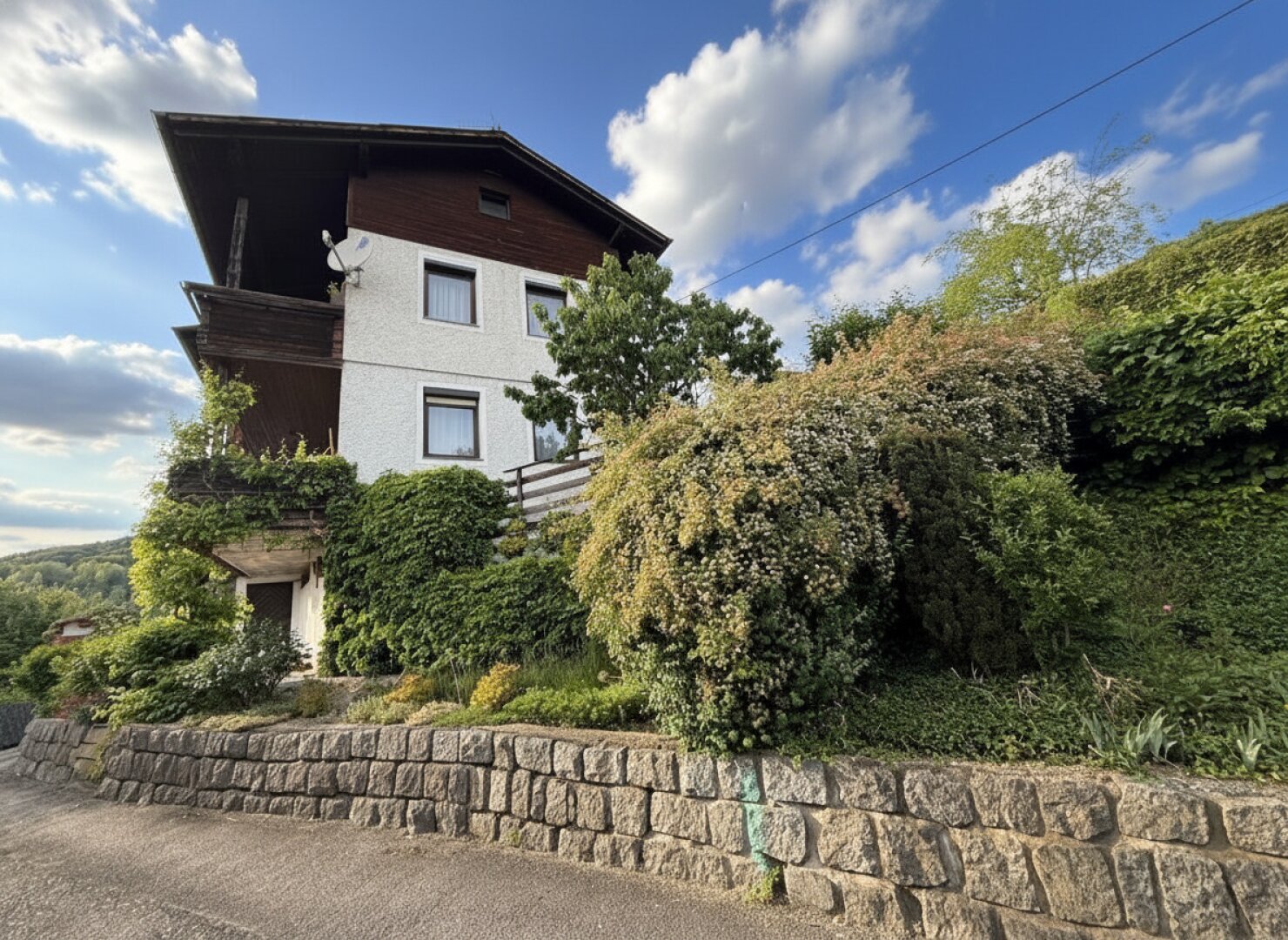 Zweifamilienhaus nahe Linz mit Blick Richtung Schloss Steyregg