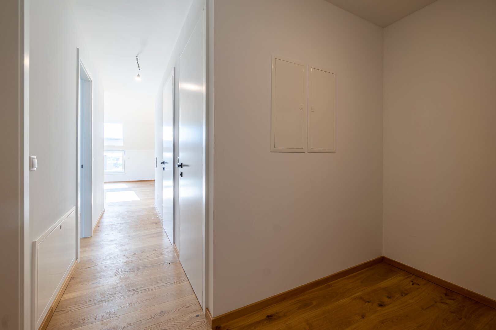 *DACHGESCHOSS* Traumhafte 5-Zimmer Wohnung mit Terrasse!