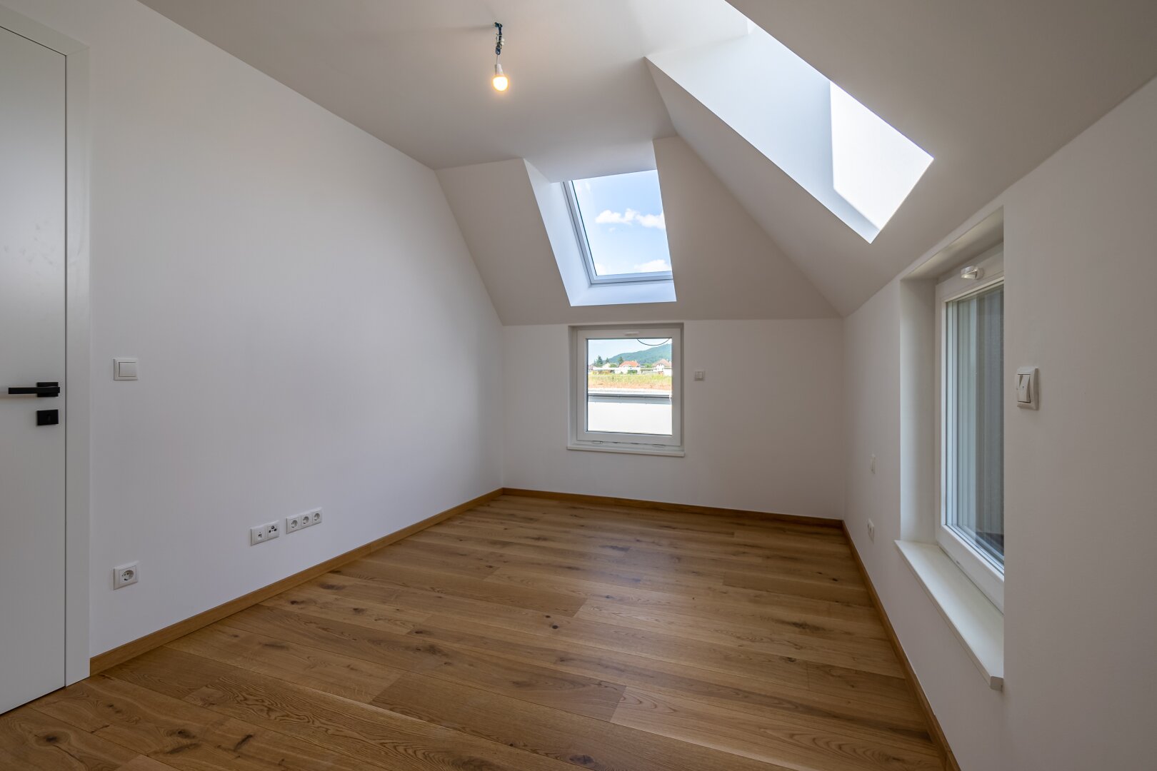 *Erstbezug* 4-Zimmer Familienwohnung mit exklusiver Ausstattung!