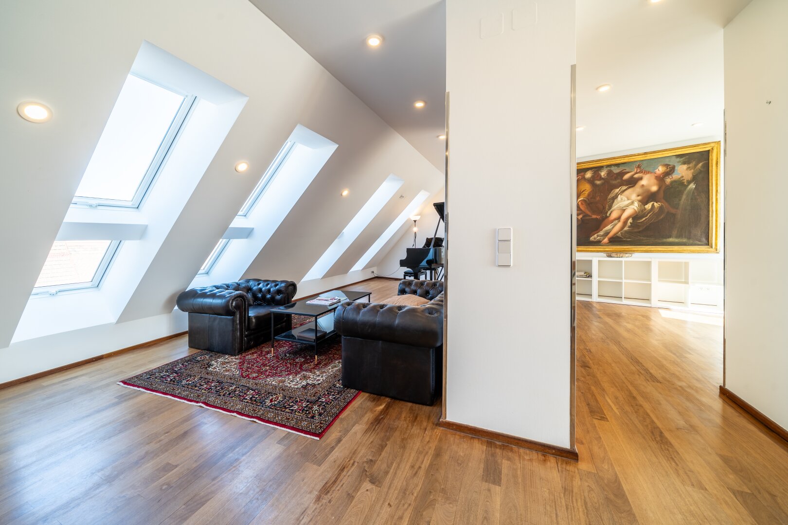 Penthouse-Charme: Exklusive Maisonette mit Dachterrasse