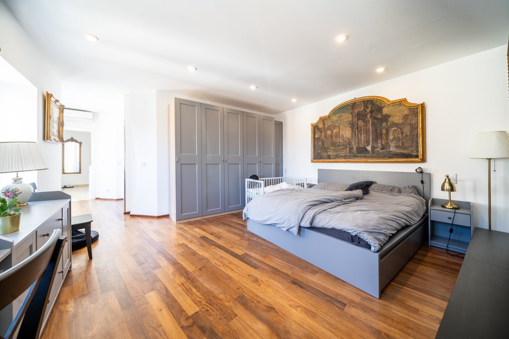 Penthouse-Charme: Exklusive Maisonette mit Dachterrasse