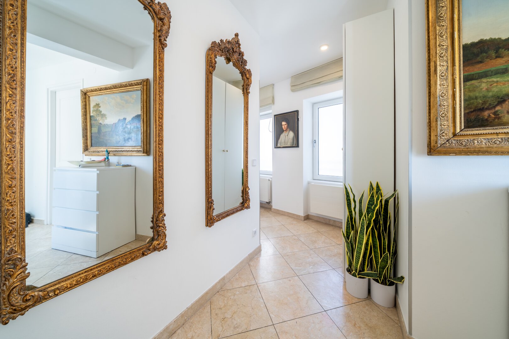 Penthouse-Charme: Exklusive Maisonette mit Dachterrasse