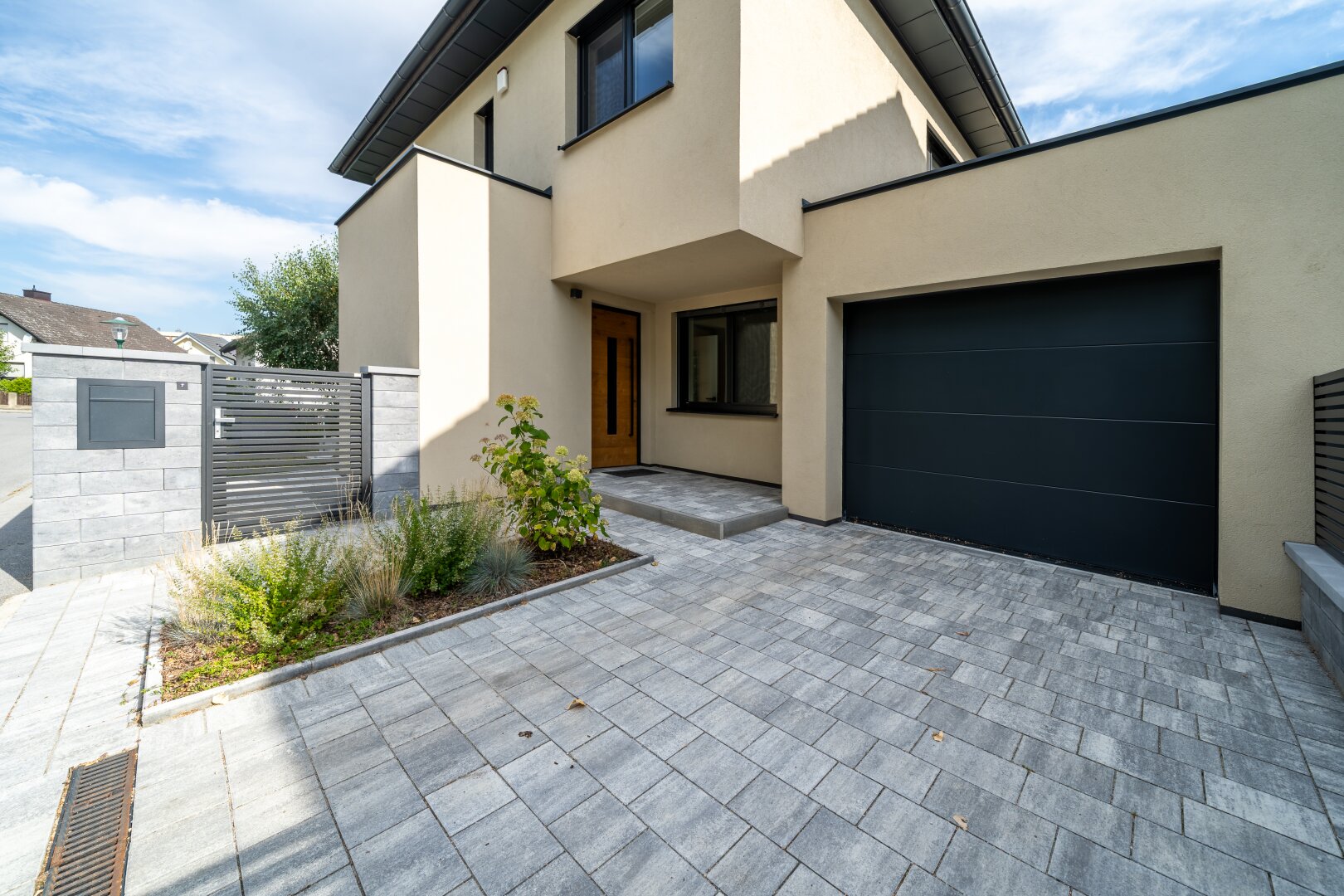 Modernes Einfamilienhaus mit Stil und Komfort in Schönkirchen-Reyersdorf.