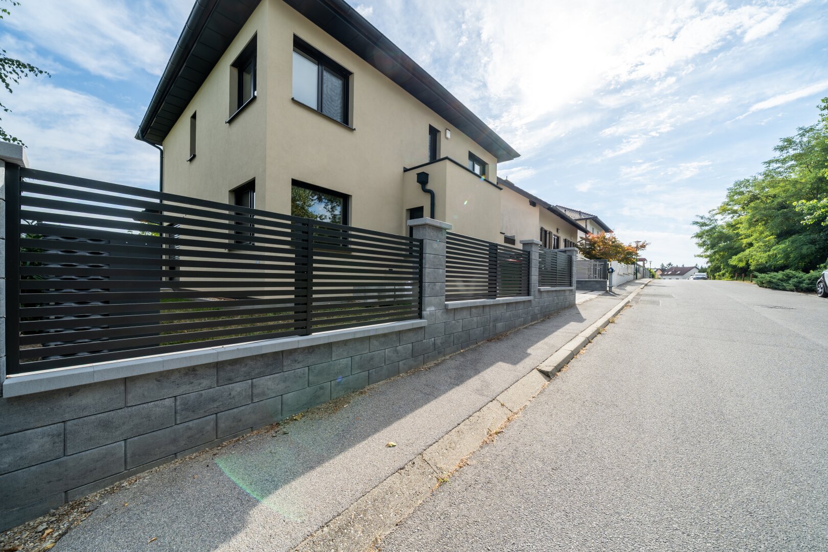 Modernes Einfamilienhaus mit Stil und Komfort in Schönkirchen-Reyersdorf.