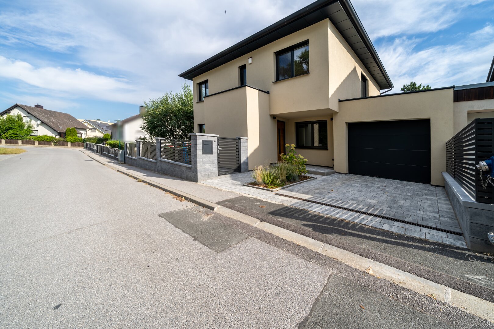 Modernes Einfamilienhaus mit Stil und Komfort in Schönkirchen-Reyersdorf.